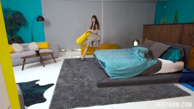 Pristine Edge POV: Lexi Luna's Secret to Better Grades - StepMom Big Ass Blowjob Fingering