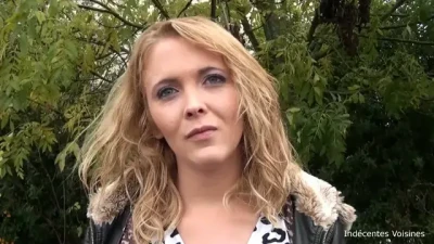 Éduquer Sodomie Bois: Picarde 20 Ans Salope, Indécentes Voisines, Jacquie Et Michel