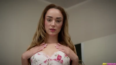 Strmup.to Exclusive: Alice Zaffyre+ Hardcore Teen Roleplay in Wonderland (2025)