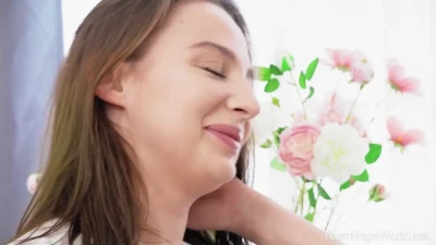 Hottie Sucks Dick Before Exam - #FuckStudies College Student Kristi