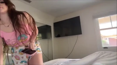 Lilibet Saunders' Secrets to Looksmaxxing: Teen Focus | myvidplay.com