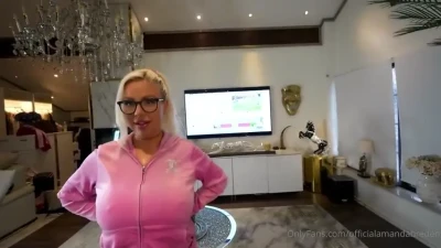 Sloppy Cock Massage Valentine with Teen Amanda Breden